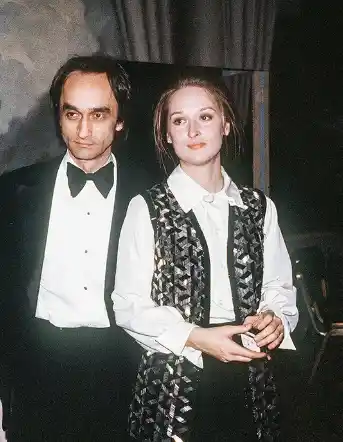 The Inside Story of Meryl Streep’s Tragic Love & Loss The Quint